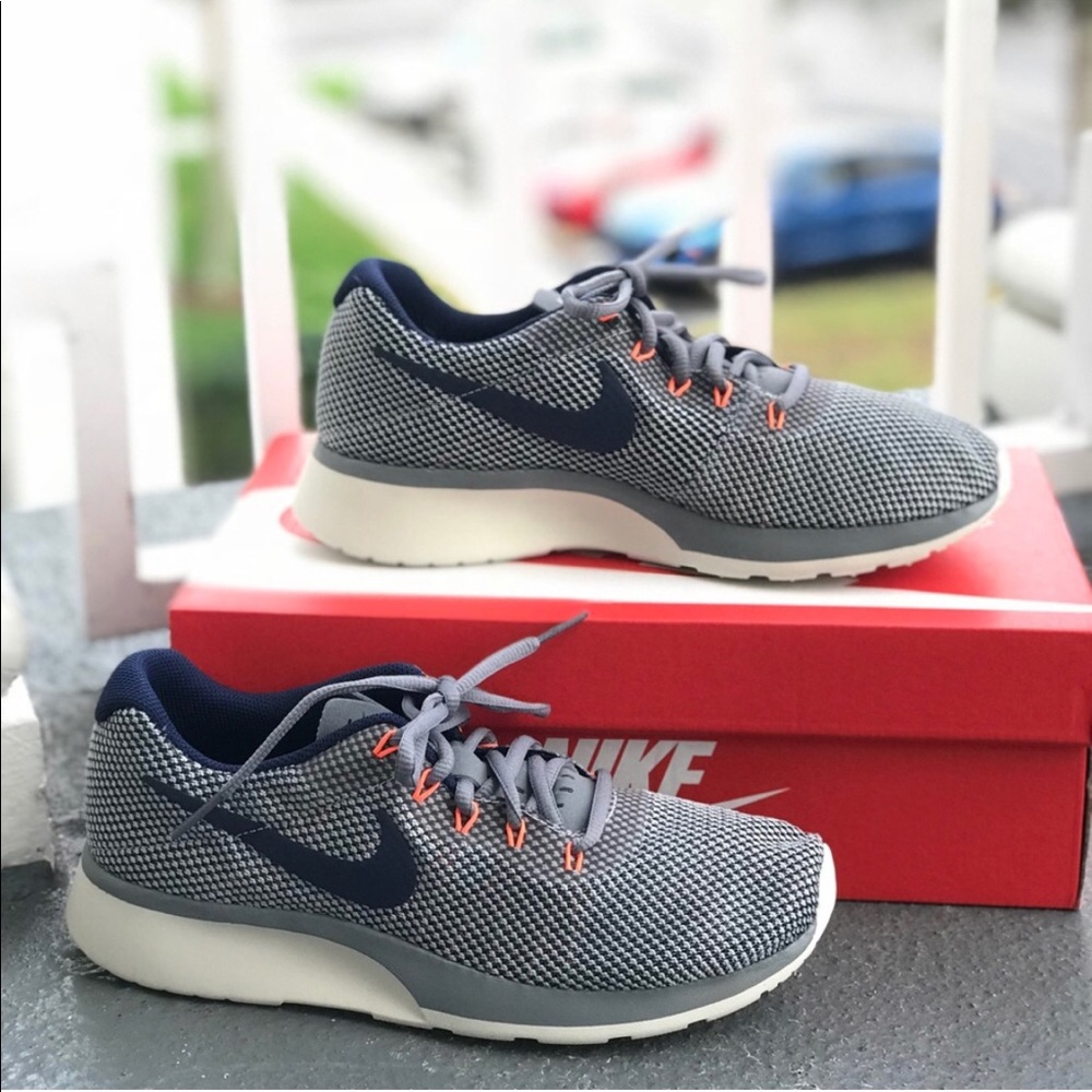 NWT Nike 🔥Tanjun Racer Cool Grey WMNS - Picture 6 of 7